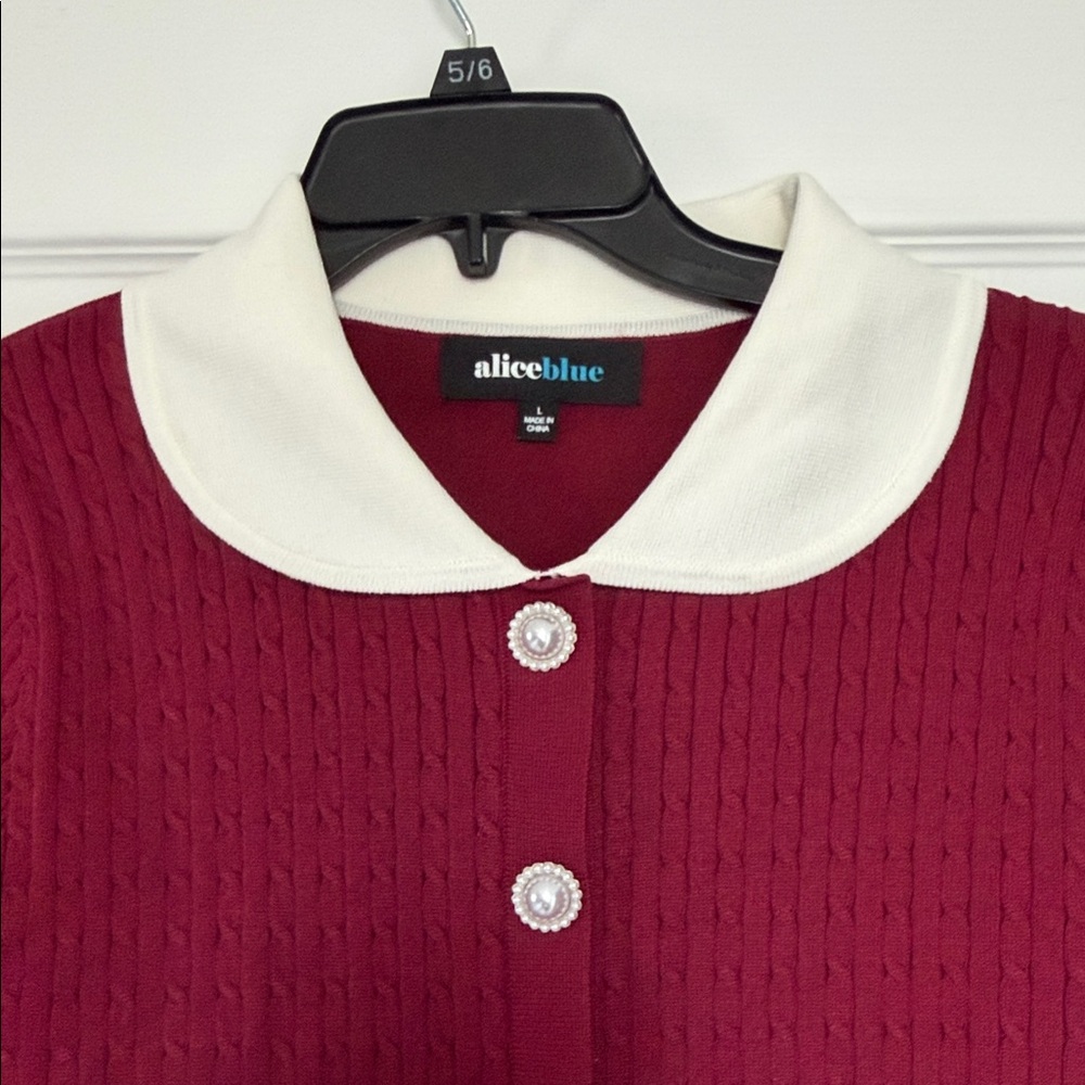 Burgundy Cardigan sweater with Cream Collar size L - Picture 3 of 8